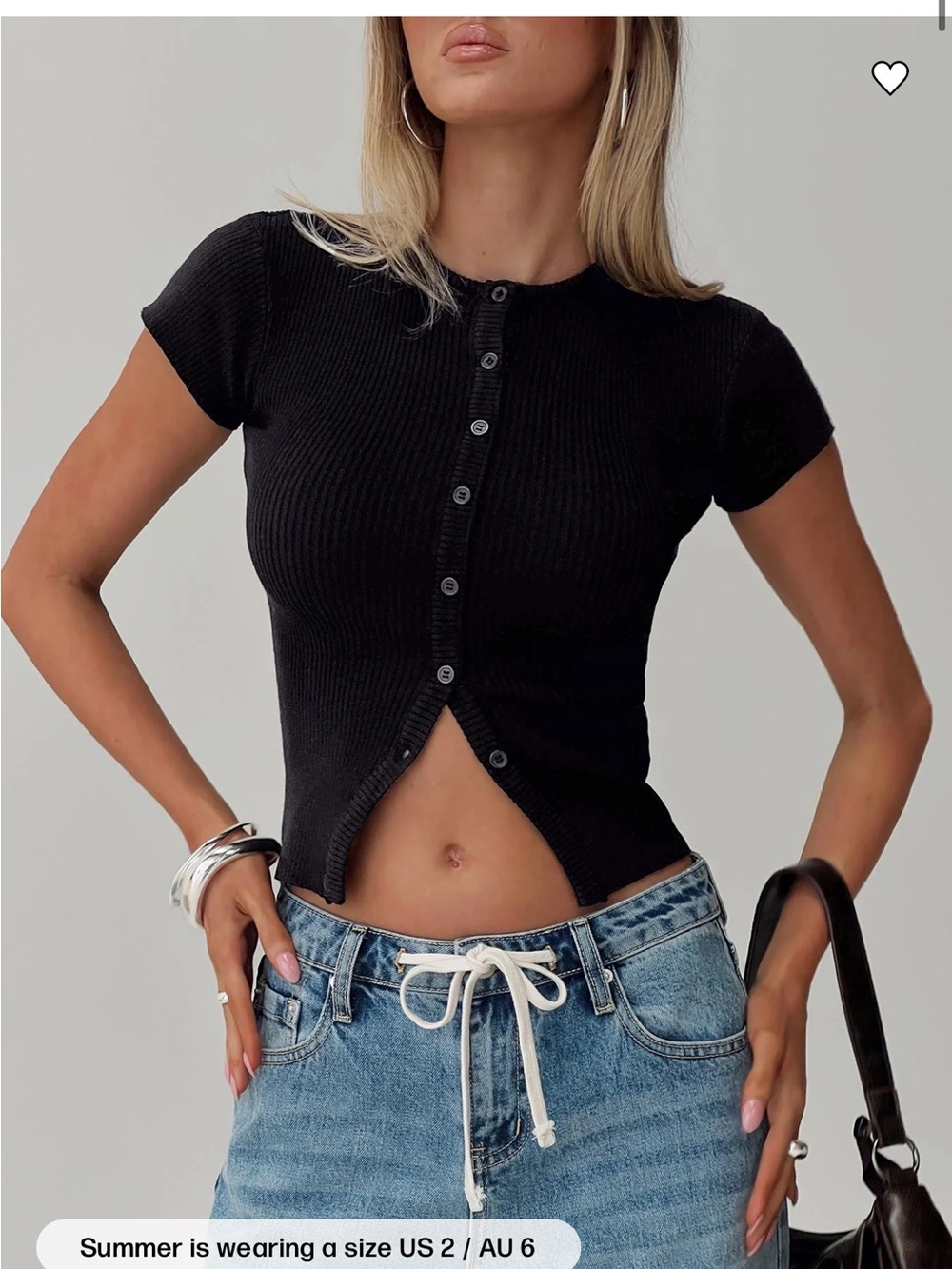 Princess Polly Black Ribbed Button-Up Tee - Picture 6 of 8
